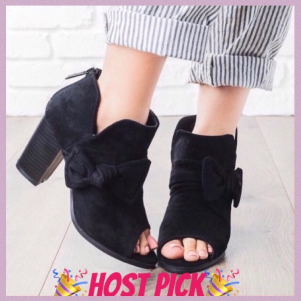 BLACK FAUX SUEDE BOOTIE HEELED BOOTS WITH BOW - Picture 2 of 8